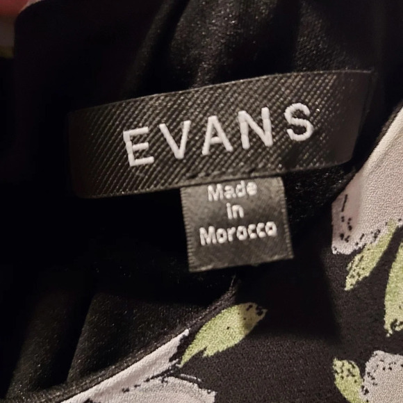 Evans Black, Green and White Floral Sleeveless Dress in Size 20 Made in Marocco - Picture 2 of 12